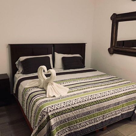 Suites Fenicia (Adults Only) Playa del Carmen Exterior foto