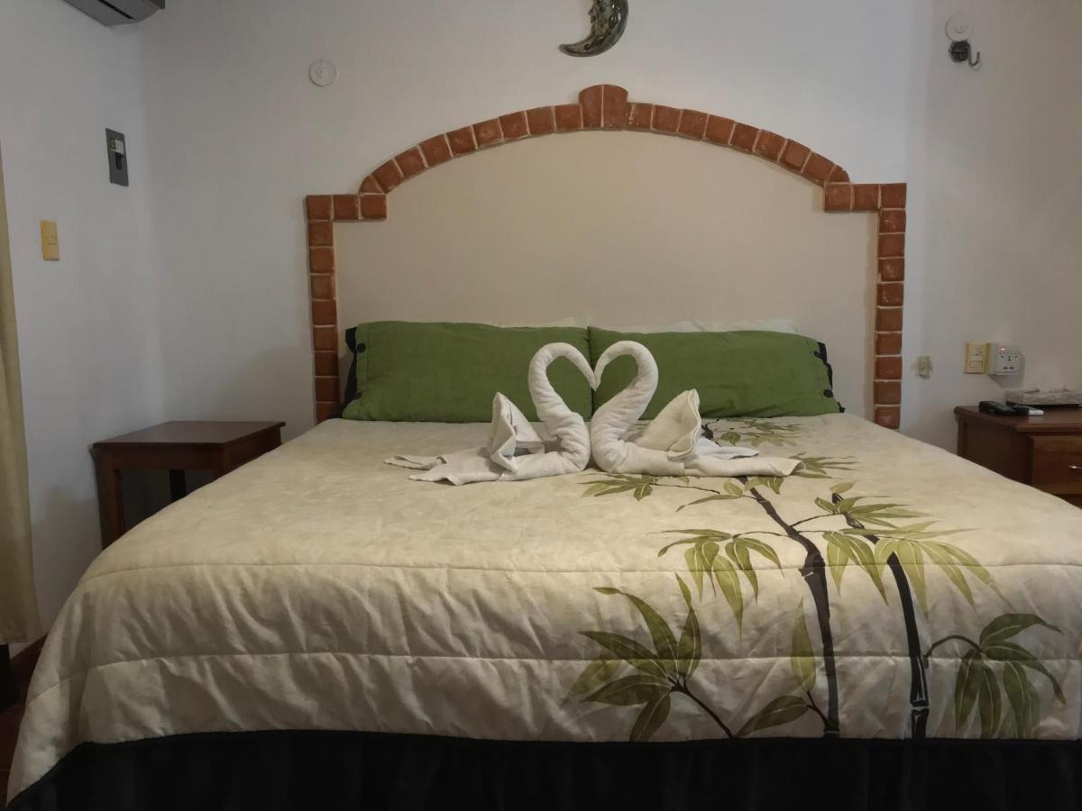 Suites Fenicia (Adults Only) Playa del Carmen Exterior foto