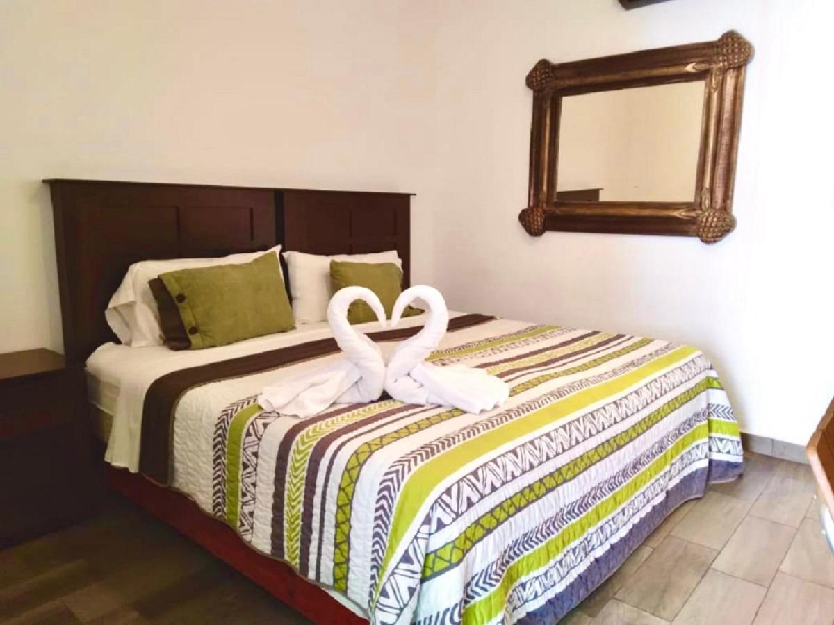 Suites Fenicia (Adults Only) Playa del Carmen Exterior foto