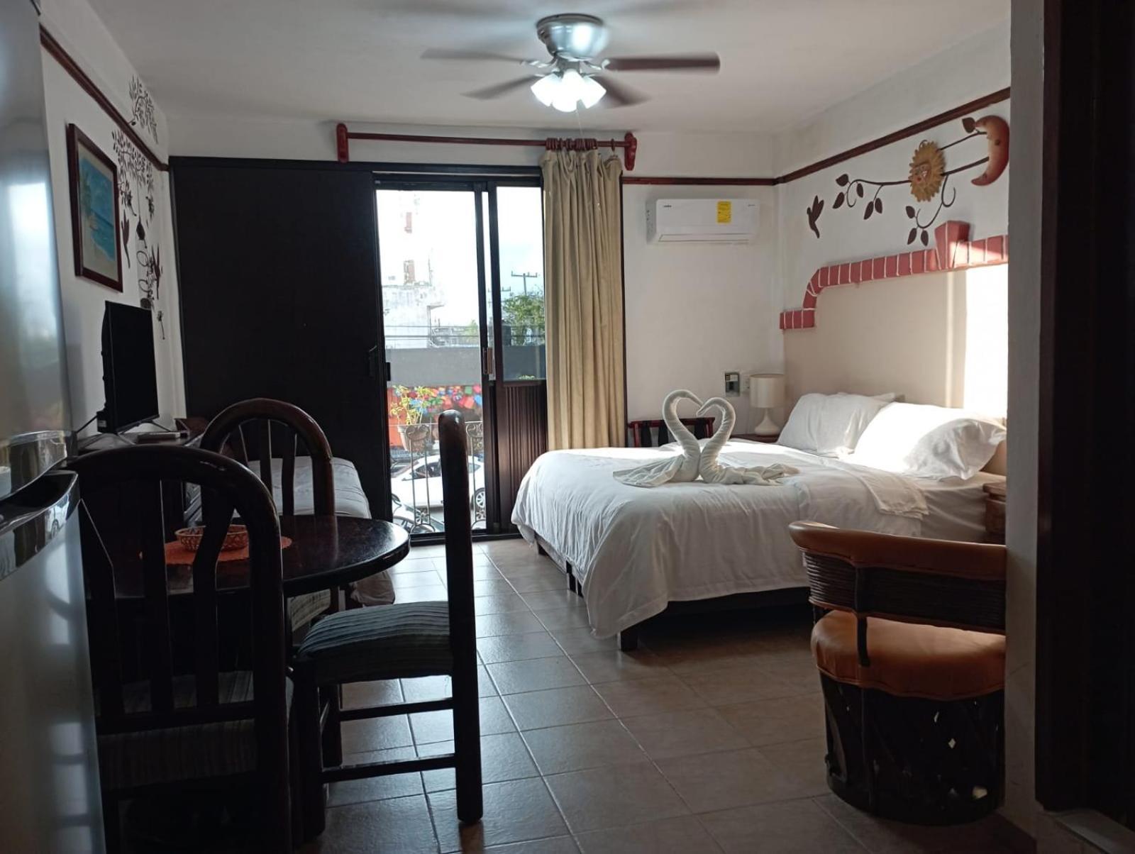 Suites Fenicia (Adults Only) Playa del Carmen Exterior foto