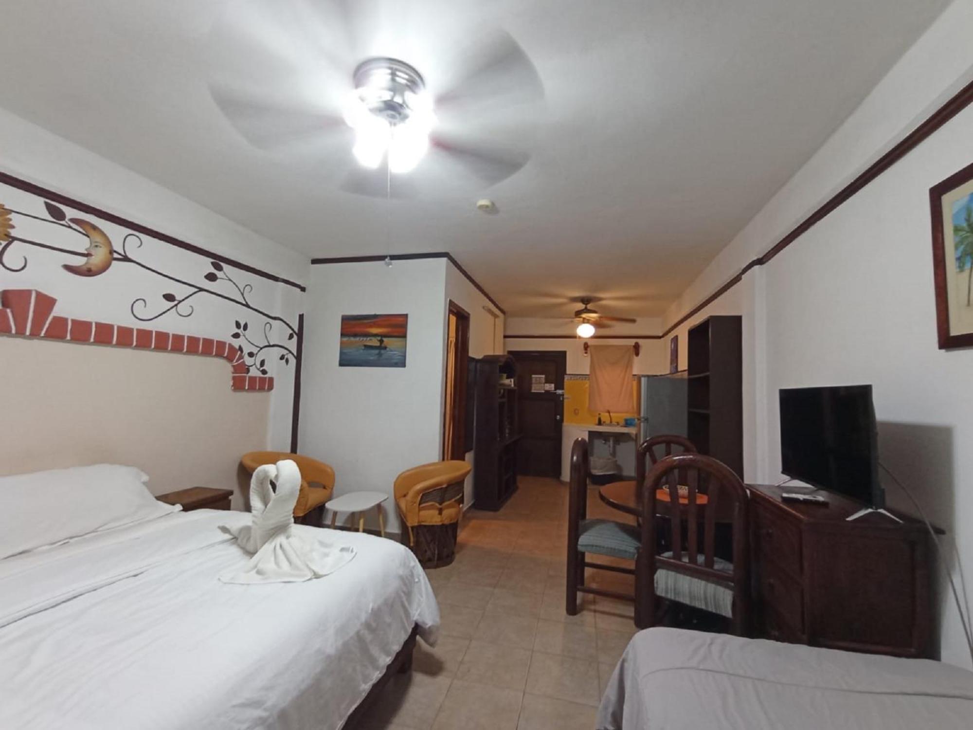 Suites Fenicia (Adults Only) Playa del Carmen Exterior foto